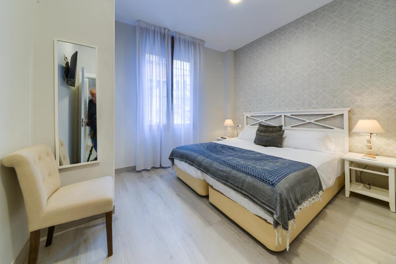 Holidays2Malaga Suites المظهر الخارجي الصورة